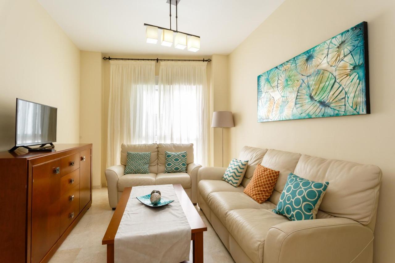 Apartamento Playa Cadiz By Isa Hoteles מראה חיצוני תמונה